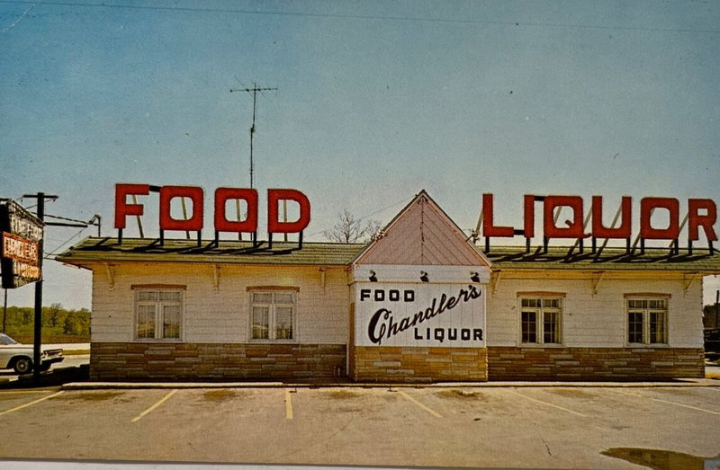 Oscar & Joeys Roadhouse (Chandlers) - Vintage Postcard (newer photo)